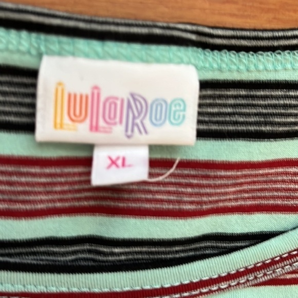 LulaRoe women’s striped Gigi short sleeve T-shirt Size XL - Picture 4 of 9